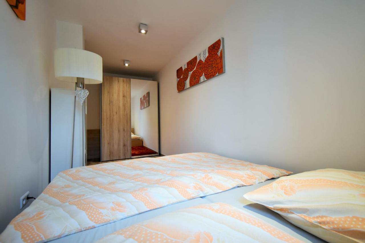 Apartment Dalibor II With Private Entrance And Private Garage Spindleruv Mlyn Exterior photo